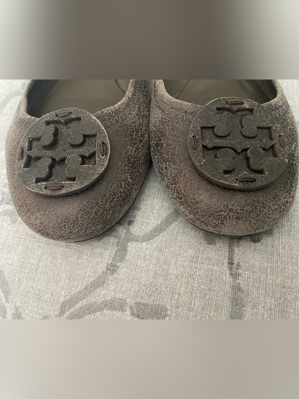 Tory Burch Distressed Brown Leather Logo Ballet Flats Sz 8